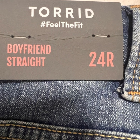 Torrid Boyfriend Jeans BNWT Size 24R - Picture 7 of 7